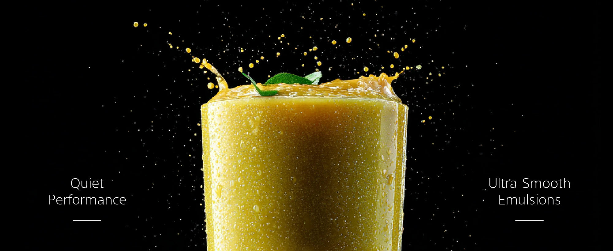 BLG1200 glass jar blending a smoothie