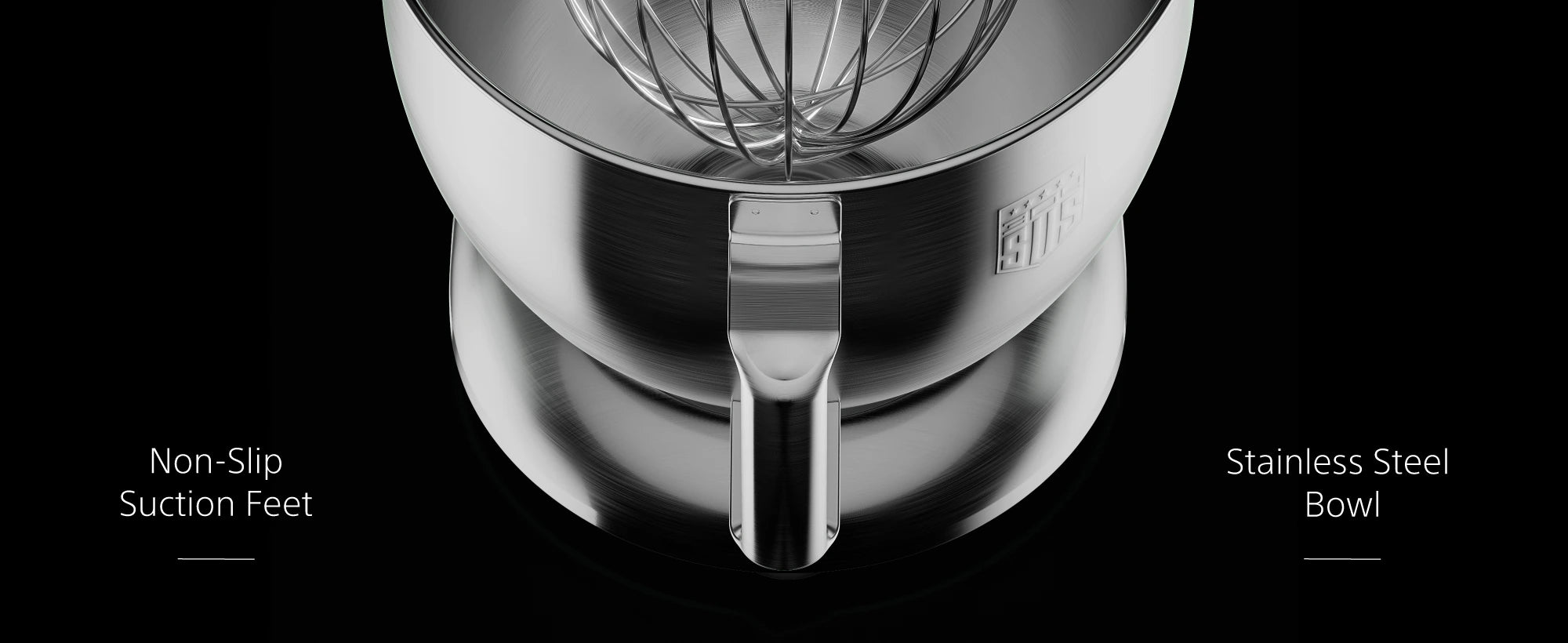 KM1500 non-slip suction feet and a 4.8L stainless steel bowl