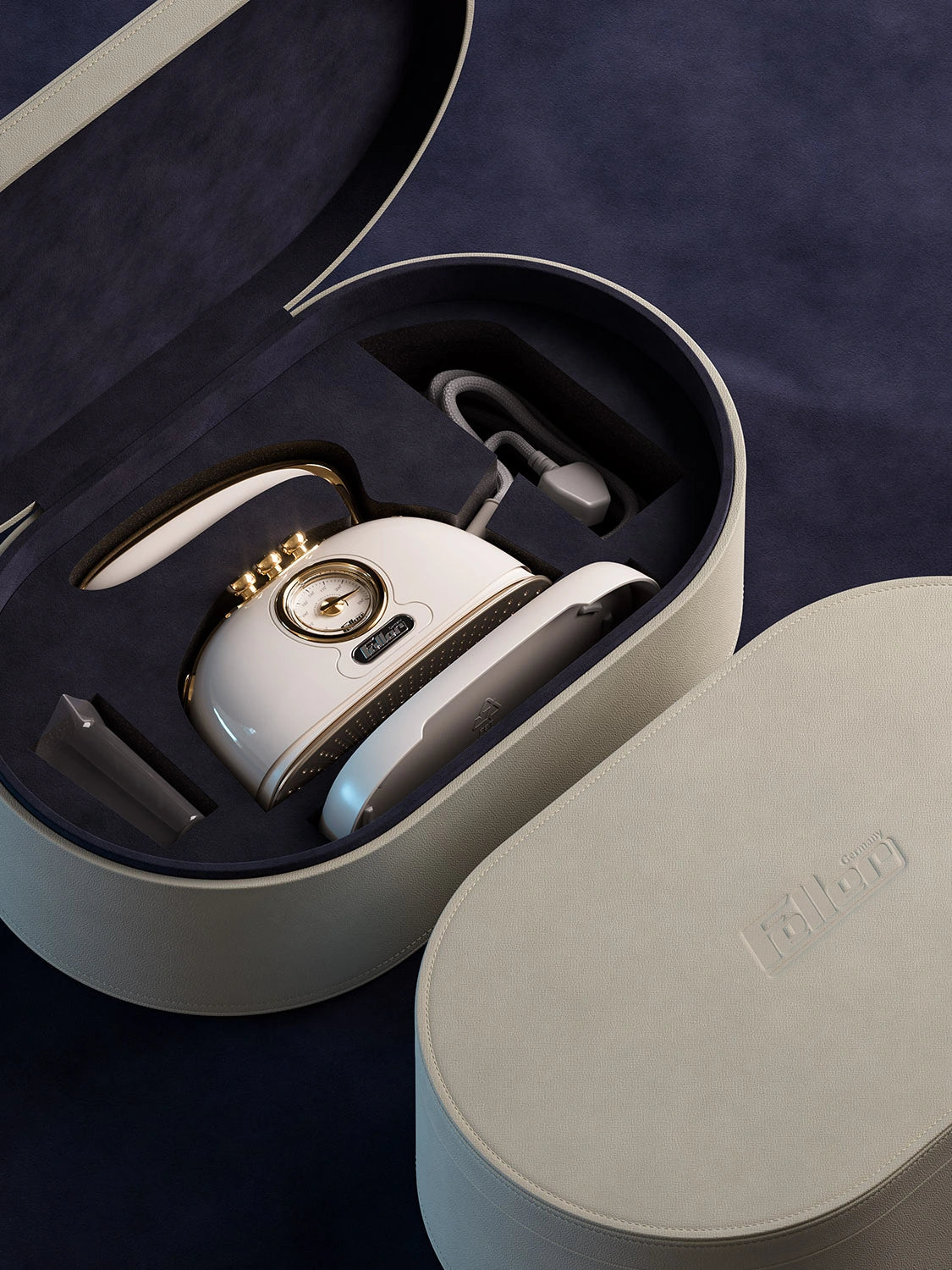 SI290 Steam Iron Gold
